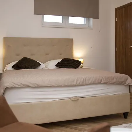 Whitestone - Three Bedroom With Swimming Pool Villa *