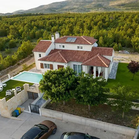 Whitestone - Three Bedroom With Swimming Pool * Sibenik