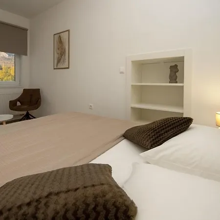 Whitestone - Three Bedroom With Swimming Pool * Sibenik