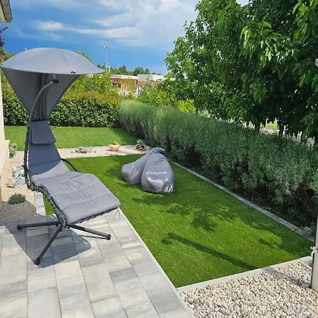 Whitestone - Three Bedroom With Swimming Pool Villa *